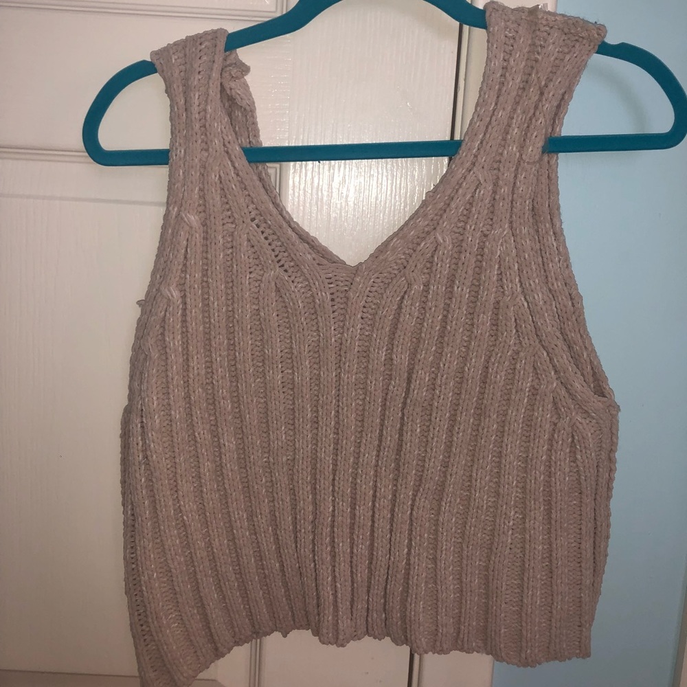 SOFT SWEATER VEST